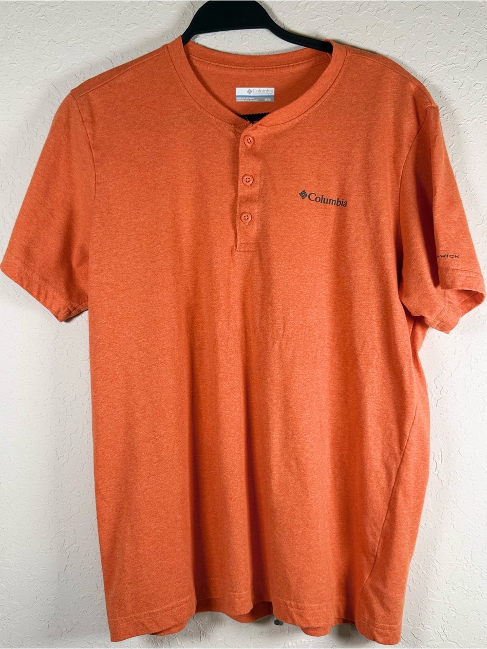 Columbia Omni-Wick Orange Henley T-Shirt Men’s Medium Performance Tee